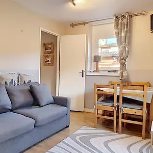  Appartement Les Gets, 2 Pièces, 4 Personnes - Fr-1-454-56