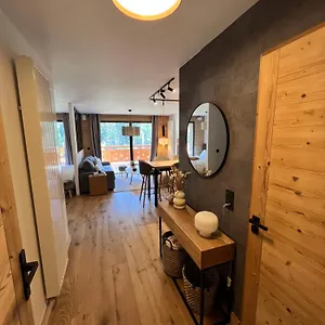  Appartement Tres Bel Au Gets